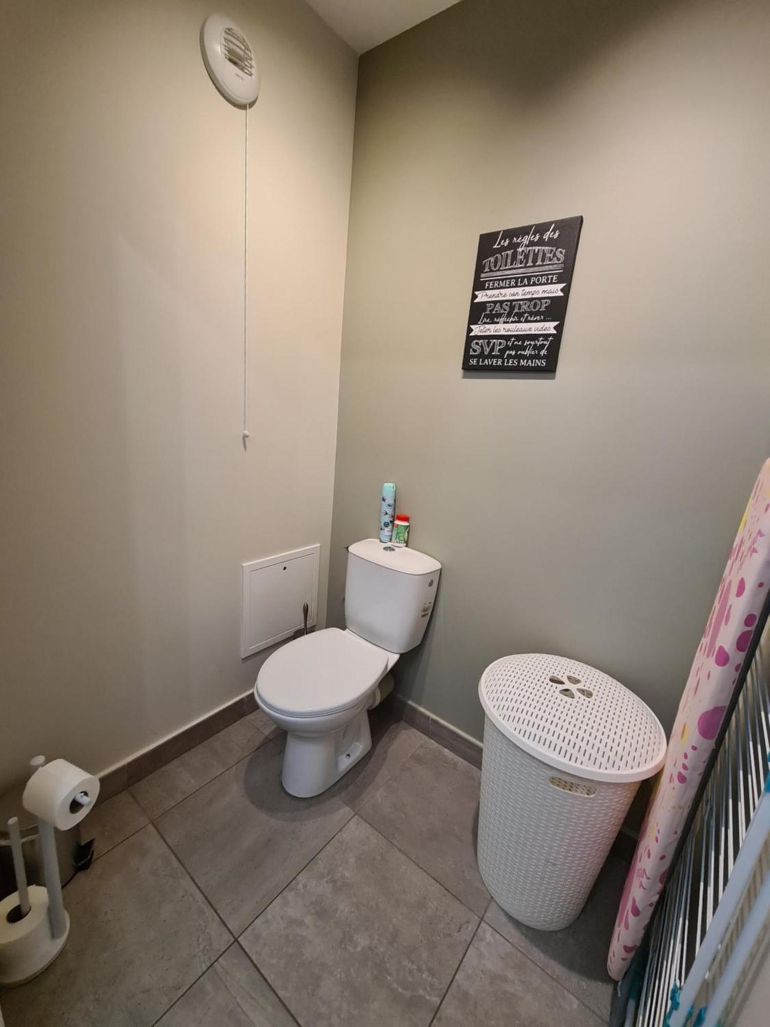 Appartement De Standing Au Centre De 샤시유 외부 사진